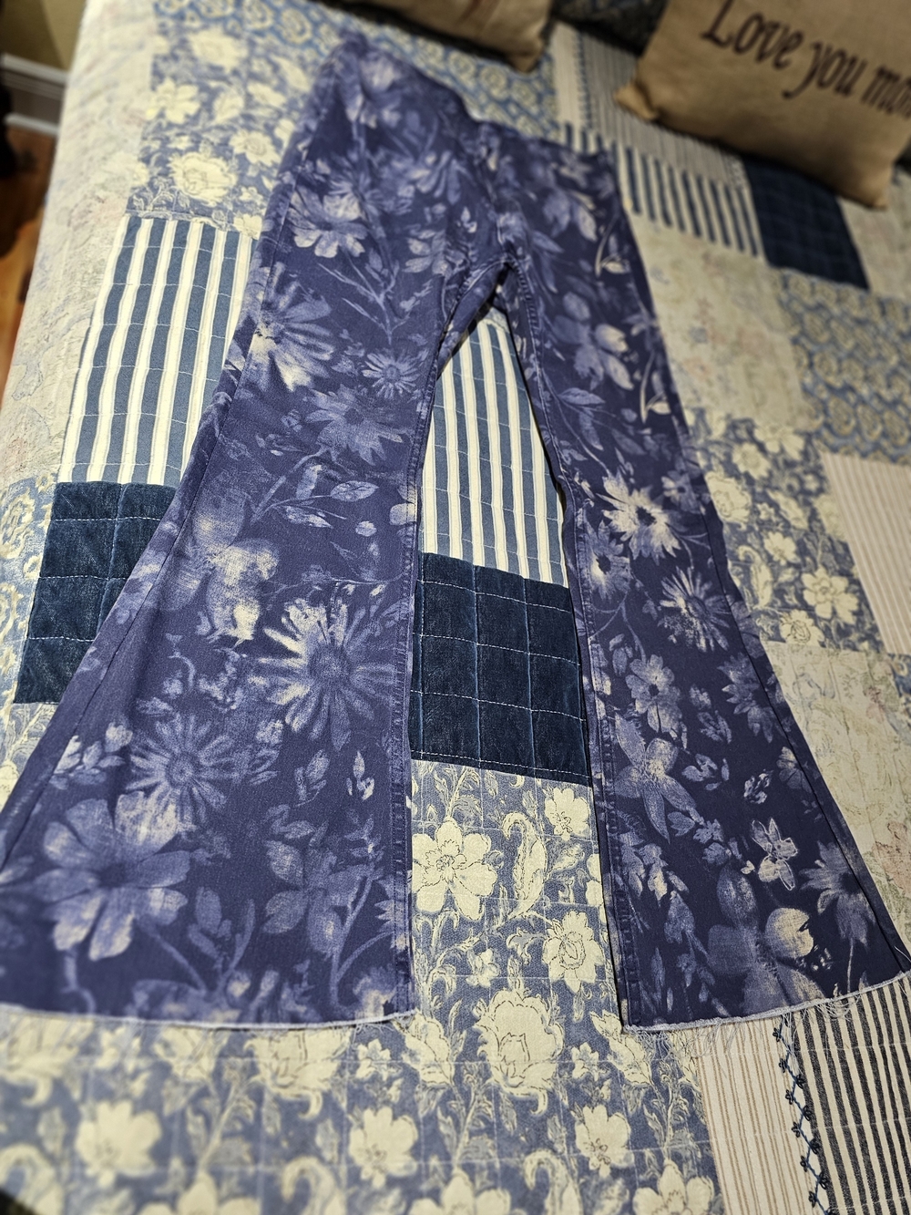 We The Free Blue and Cream Flower-Print Bell Bottoms - NWOT, Size 29